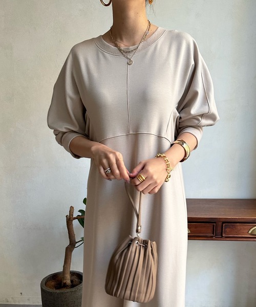 DouDou（ドゥドゥ）の「ドルマン切替カットワンピース（ワンピース・レディース・ブラック/ベージュ/アイボリー・FREE）」の17枚目の写真