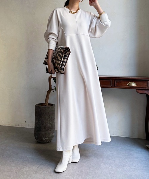 DouDou（ドゥドゥ）の「ドルマン切替カットワンピース（ワンピース・レディース・ブラック/ベージュ/アイボリー・FREE）」の5枚目の写真