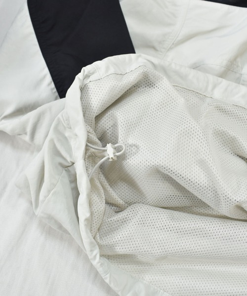 adidas（アディダス）の「【ヴィンテージ古着】adidas / アディダス アノラック ナイロンジャケット（ナイロンジャケット・メンズ・ブラック・LARGE）」の6枚目の写真