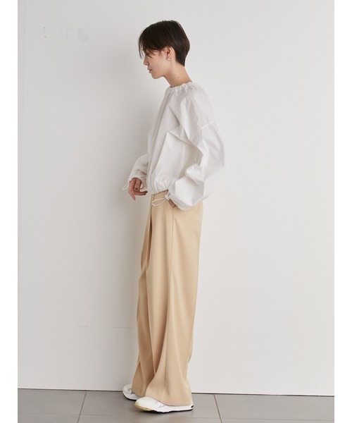 emmi(エミ)の「【emmi atelier】ナイロンギャザークロップドブラウス(シャツ/ブラウス・レディース・ブラック/ピンク/ホワイト・FREE)」の7枚目の写真