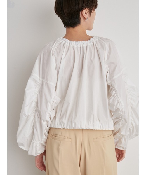 emmi(エミ)の「【emmi atelier】ナイロンギャザークロップドブラウス(シャツ/ブラウス)」 - WEAR