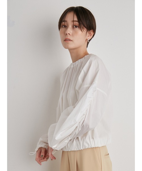 emmi(エミ)の「【emmi atelier】ナイロンギャザークロップドブラウス(シャツ/ブラウス・レディース・ブラック/ピンク/ホワイト・FREE)」の10枚目の写真