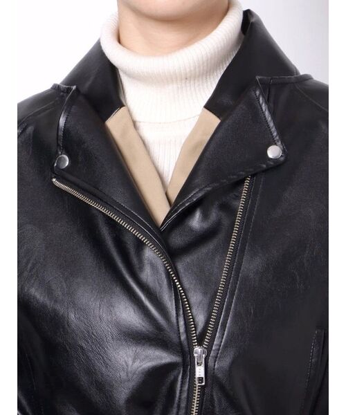 MURUA（ムルーア）の「レイヤードライダーストレンチコート【3way】（トレンチコート・レディース・ブラック/アイボリー・FREE）」の4枚目の写真