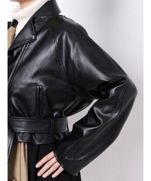 MURUA（ムルーア）の「レイヤードライダーストレンチコート【3way】（トレンチコート・レディース・ブラック/アイボリー・FREE）」の5枚目の写真