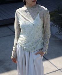 プリントチュールトップス