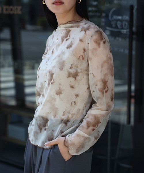 COMMRE(コムル)の「プリントチュールトップス(Tシャツ/カットソー・レディース・ブラウン/オレンジ/グリーン・FREE)」の22枚目の写真