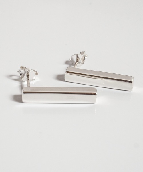 Ops.(オプス)の「ピアス 金属アレルギー対応 シルバー925 ゴールド バーピアス 【loka ロカ】(ピアス(両耳用)・レディース・シルバー/イエローゴールド・ONE SIZE)」の6枚目の写真