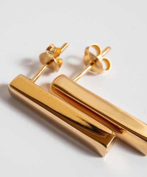 Ops.(オプス)の「ピアス 金属アレルギー対応 シルバー925 ゴールド バーピアス 【loka ロカ】(ピアス(両耳用)・レディース・シルバー/イエローゴールド・ONE SIZE)」の5枚目の写真