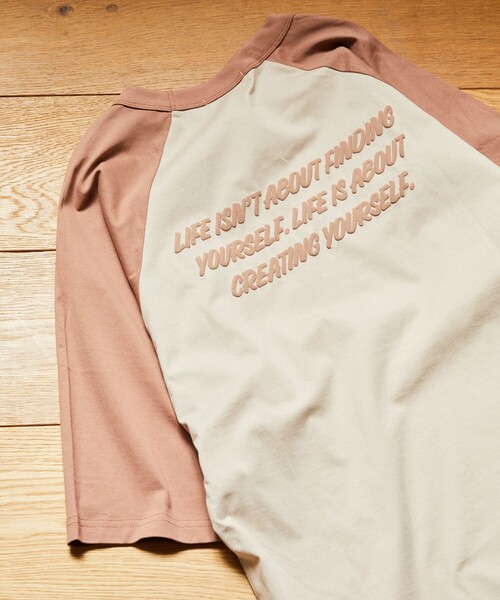 FREAK'S STORE(フリークスストア)の「【限定展開】w/ the Parks/ウィズザパークス LIFE…発泡 back print raglan tee/バックプリントラグランTシャツ(Tシャツ/カットソー・レディース・ブラック/ブラウン系その他/レッド・フリ-)」の1枚目の写真