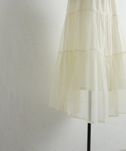 &. NOSTALGIA（アンドドットノスタルジア）の「【ZOZO限定】オーガンジーティアードスカート（スカート・レディース・ブラック/アイボリー/グレイッシュベージュ・FREE）」の21枚目の写真