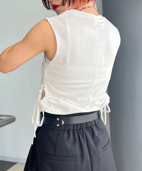 PAGEBOY(ページボーイ)の「ピッタミニサイドオープンノースリーブ(Tシャツ/カットソー・レディース・チャコールグレー/オフホワイト/ブラック・FREE)」の12枚目の写真