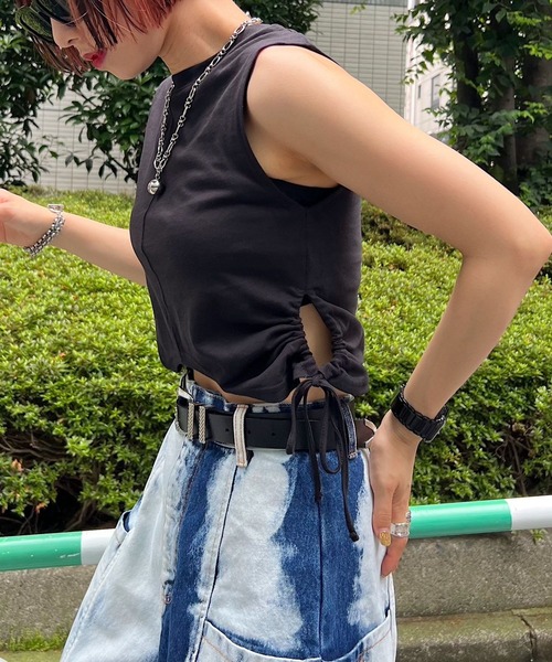 PAGEBOY(ページボーイ)の「ピッタミニサイドオープンノースリーブ(Tシャツ/カットソー・レディース・チャコールグレー/オフホワイト/ブラック・FREE)」の13枚目の写真