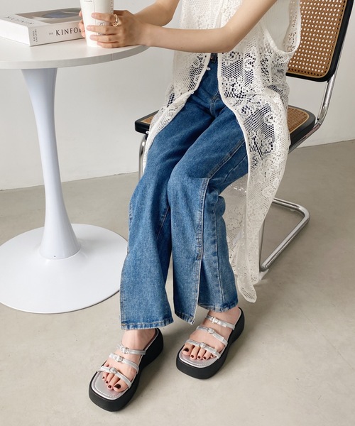 MYMOOD.(マイムード)の「細ストラップ 厚底プラットフォームサンダル(サンダル・レディース・アイボリー/ブラック/シルバー・M/L)」の13枚目の写真