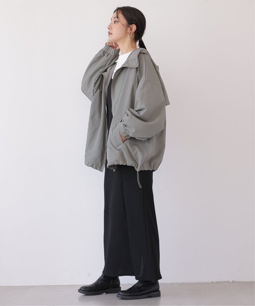 frames RAY CASSIN（フレームスレイカズン）の「ボリュームミドルパーカー（ブルゾン・レディース・ブラック/カーキ/グレイッシュベージュ・FREE）」の15枚目の写真