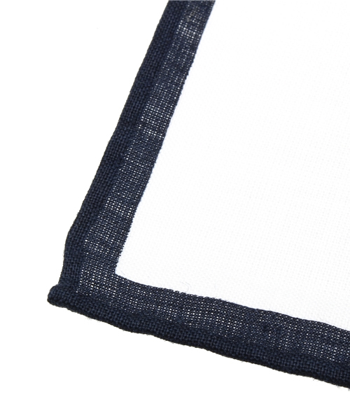 SHIPS（シップス）の「SD: 2カラーパイピング リネン ポケットチーフ（ハンカチ/ハンドタオル・メンズ・ホワイト/ネイビー・ONE SIZE）」の3枚目の写真