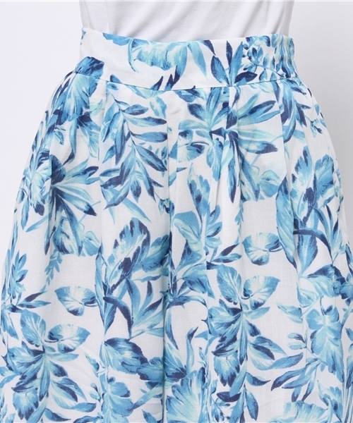 AZUL by moussy（アズールバイマウジー）の「リーフ柄クロプトバギーパンツ（その他パンツ・レディース・カーキ/ブルー系その他・MEDIUM/SMALL/LARGE）」の6枚目の写真