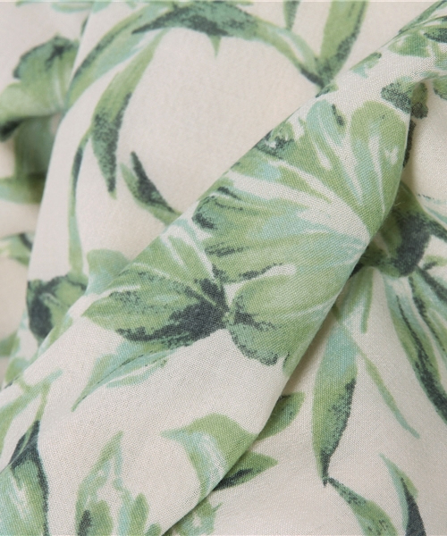 AZUL by moussy（アズールバイマウジー）の「リーフ柄クロプトバギーパンツ（その他パンツ・レディース・カーキ/ブルー系その他・MEDIUM/SMALL/LARGE）」の12枚目の写真