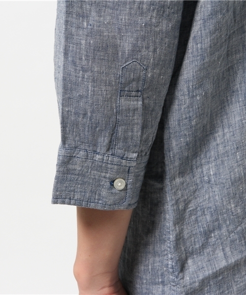 WHO'S WHO gallery（フーズフーギャラリー）の「【GIGGER】リネンバンドカラー7分袖（シャツ/ブラウス・メンズ・ホワイト/ダークブルー/サックスブルー/ブルー・LARGE/MEDIUM）」の12枚目の写真