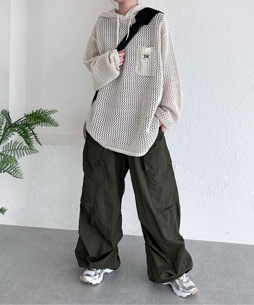 sedacle（セダクル）の「フード付き　ポケットメッシュニット（ニット/セーター・メンズ・ブラック/ネイビー/ブラウン/アイボリー・MEDIUM/LARGE）」の9枚目の写真