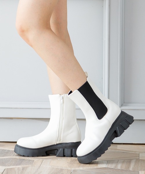 attagirl（アタガール）の「サイドゴアバルキーヒールブーツ（ブーツ・レディース・カーキ/ブラック/ホワイト・M/S/L/LL）」の10枚目の写真