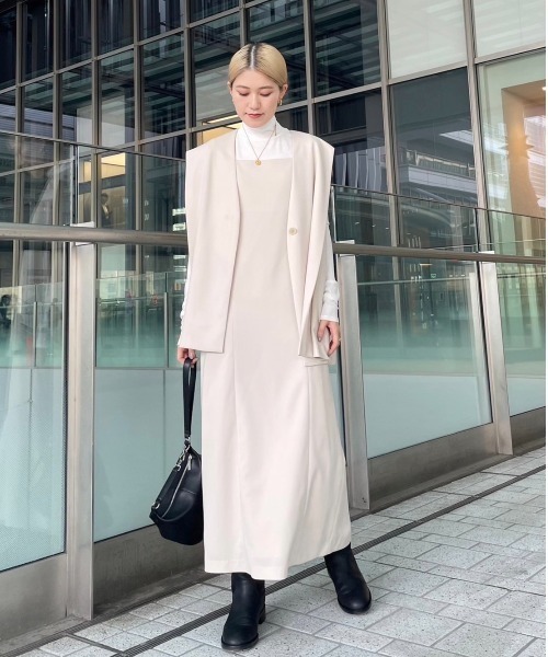 【ELLIE】cajon_eyes ワンピース ベージュ M オフショルダーワンピース - ベージュ - レディース | H&M JP