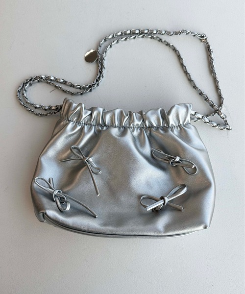sedacle girl（セダクルガール）の「チェーンリボン巾着バッグ（ハンドバッグ・レディース・ブラック/シルバー・FREE）」の7枚目の写真