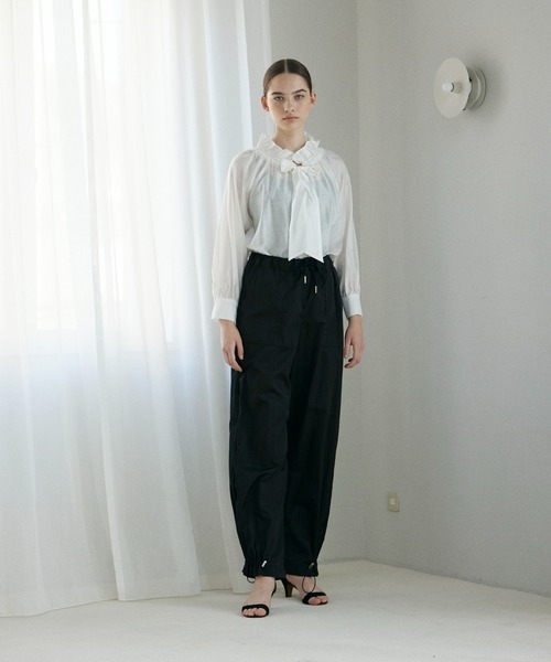 INED CLARO（イネドクラロ）の「パラシュートパンツ（その他パンツ・レディース・ブラック/アイボリー/カーキ・フリー）」の9枚目の写真