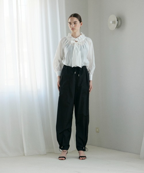 INED CLARO（イネドクラロ）の「パラシュートパンツ（その他パンツ・レディース・ブラック/アイボリー/カーキ・フリー）」の14枚目の写真