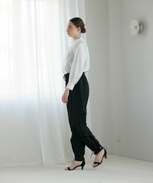 INED CLARO（イネドクラロ）の「パラシュートパンツ（その他パンツ・レディース・ブラック/アイボリー/カーキ・フリー）」の19枚目の写真