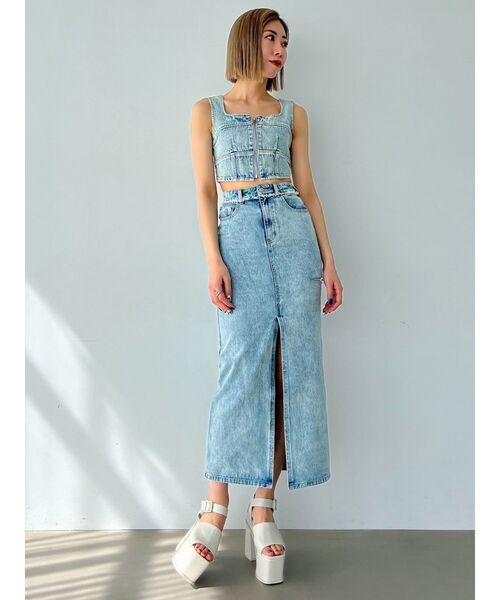 EMODA(エモダ)の「フロントジップデニムビスチェ(キャミソール・レディース・グレー/ブラック/ライトブルー・SMALL/MEDIUM)」の20枚目の写真