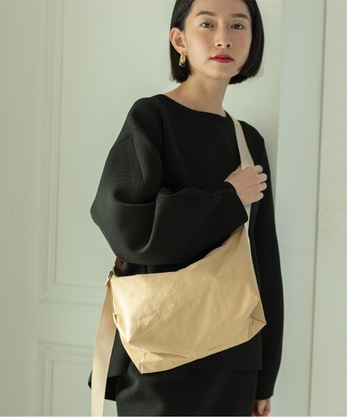 OPAQUE.CLIP（オペークドットクリップ）の「◆【軽量】カジュアルミニショルダーバッグ（ショルダーバッグ・レディース・カーキ/ベージュ/ブラック・00）」の8枚目の写真