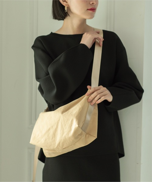 OPAQUE.CLIP（オペークドットクリップ）の「◆【軽量】カジュアルミニショルダーバッグ（ショルダーバッグ・レディース・カーキ/ベージュ/ブラック・00）」の21枚目の写真