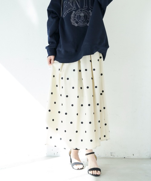 Shelly island（シェリーアイランド）の「ドットギャザースカート（スカート・レディース・ホワイト/ブラック・M）」の3枚目の写真