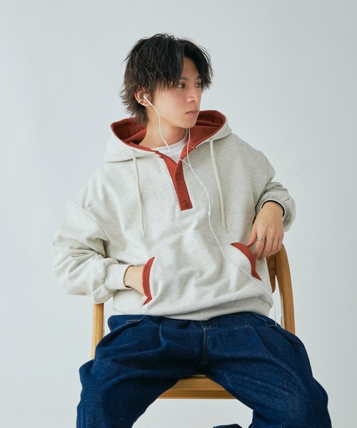 Adoon plain(アドーンプレーン)の「ヘンリーネックバイカラーフーディー(パーカー・メンズ・杢グレー/ネイビー・MEDIUM/LARGE)」の20枚目の写真