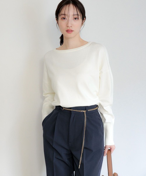 Andemiu（アンデミュウ）の「【WEB限定】ユルボートネックニット110748（ニット/セーター・レディース・アイボリー/グリーン/ブルー/グレー/ブラック・FREE）」の2枚目の写真