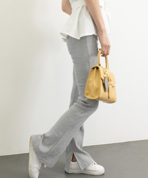 Miniministore(ミニミニストア)の「裏起毛 レギンスパンツ レディース 韓国(チノパンツ・レディース・グレー系2/ライトグレー系1/ブラック系2/ブラック系1/イエロー系1/ベージュ系1/ベージュ系2/ライトグレー系2/イエロー系2/グレー系1・FREE)」の1枚目の写真