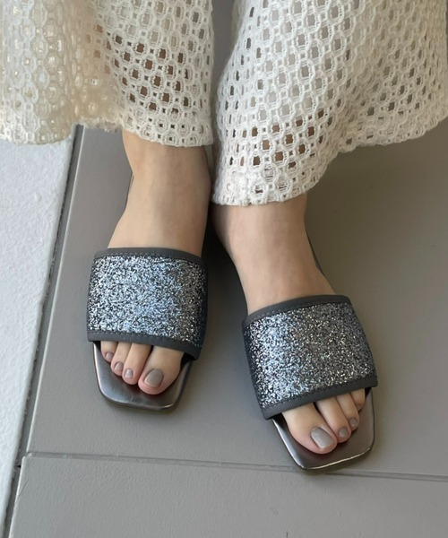 CIAOPANIC TYPY（チャオパニックティピー）の「グリッターフラットサンダル（サンダル・レディース・ブラック/グレー/シルバー/ゴールド・SMALL/MEDIUM/LARGE）」の6枚目の写真