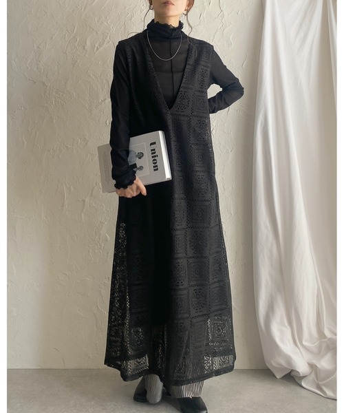 chouchou SHES(シーズ)　深Vジャンスカ She's Closet（シーズクローゼット）の「クロシェ編み風ブロックレース