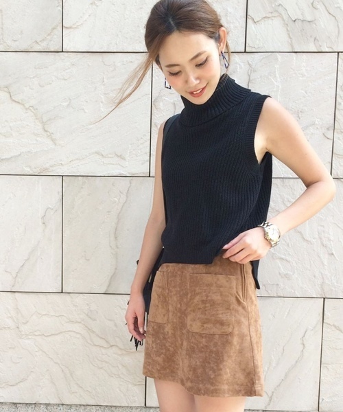 Chico(チコ)の「ハイネック畦ベスト(ニット/セーター・レディース・アイボリー/モスグリーン/ブラック/グレー・FREE)」の1枚目の写真