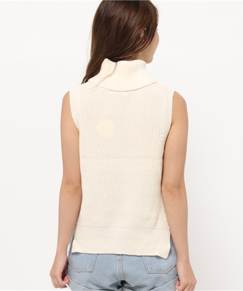 Chico(チコ)の「ハイネック畦ベスト(ニット/セーター・レディース・アイボリー/モスグリーン/ブラック/グレー・FREE)」の7枚目の写真