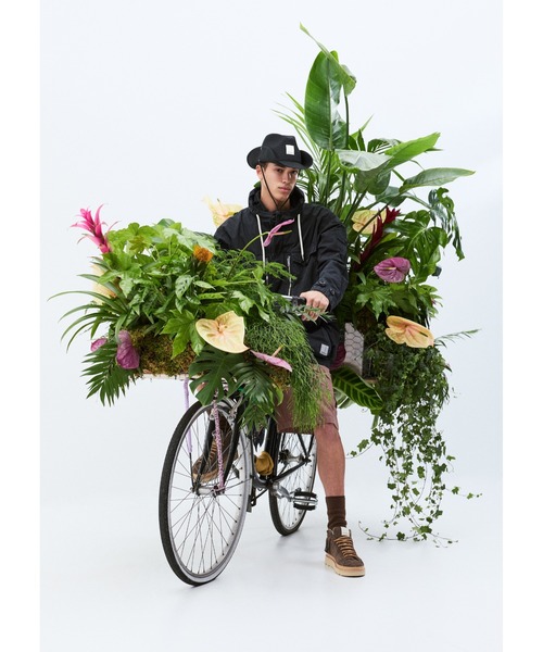 EMPORIO ARMANI(エンポリオアルマーニ)の「【エンポリオ アルマーニ】Emporio Armani Sustainability Values Capsule Collection カーゴバミューダパンツ オーガニックポプリン ガーメントダイ(その他パンツ・メンズ・ホワイト系その他/ライトカーキ/ライトブラウン・48/46/44)」の8枚目の写真