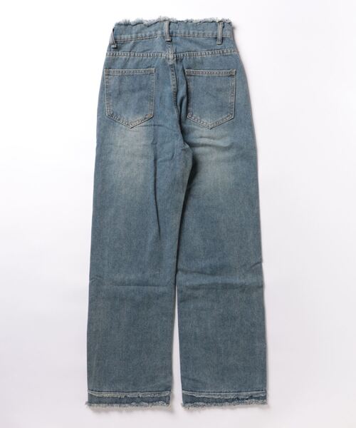 B'day(ビーデイ)の「【 B'day / ビーデー 】デニム 裾口フリンジ フレアパンツ(デニムパンツ・レディース・ブルー/ライトブルー・SMALL/MEDIUM/LARGE/X-LARGE)」の3枚目の写真