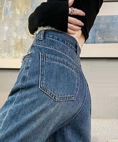 B'day(ビーデイ)の「【 B'day / ビーデー 】デニム 裾口フリンジ フレアパンツ(デニムパンツ・レディース・ブルー/ライトブルー・SMALL/MEDIUM/LARGE/X-LARGE)」の6枚目の写真