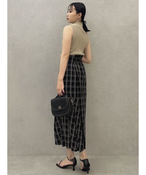 dazzlin（ダズリン）の「アシメプリーツジップスカート（スカート・レディース・ブラウン/チャコールグレー/ブラック・MEDIUM/SMALL）」の17枚目の写真