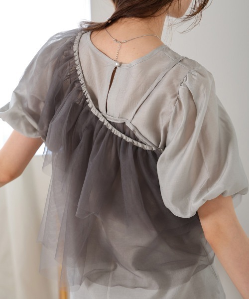 Bab（バブ）の「【2点セット】チュールビスチェ＋ボリュームスリーブブラウスセット（シャツ/ブラウス・レディース・アイボリー/グレー/ベージュ・M）」の16枚目の写真