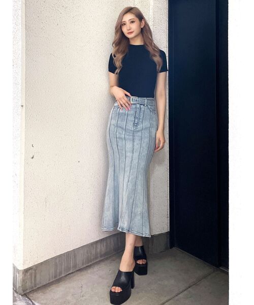 GYDA(ジェイダ)の「ハイウエストバックルベルトデザインマーメイドスカート(デニムスカート・レディース・ブルー/ライトブルー・MEDIUM/SMALL)」の18枚目の写真