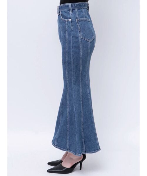 GYDA(ジェイダ)の「ハイウエストバックルベルトデザインマーメイドスカート(デニムスカート・レディース・ブルー/ライトブルー・MEDIUM/SMALL)」の22枚目の写真