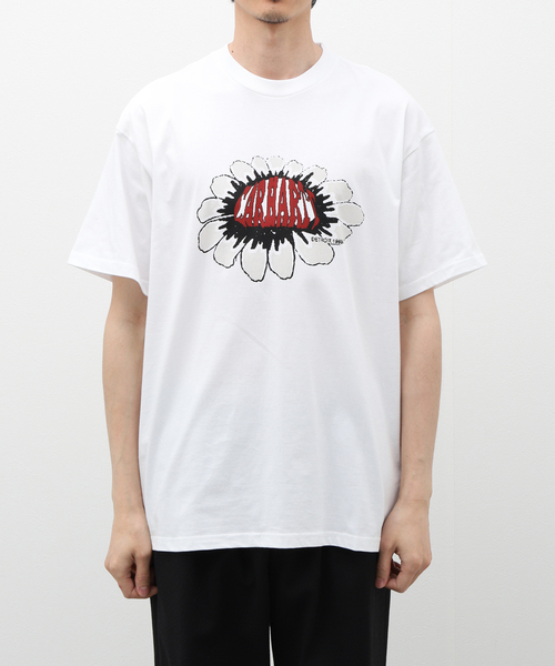 Carhartt WIP(カーハートダブリューアイピー)の「Carhartt S/S PIXEL FLOWER T-SHIRT I033161(Tシャツ/カットソー・メンズ・ホワイト/ブラック・MEDIUM/LARGE)」の9枚目の写真
