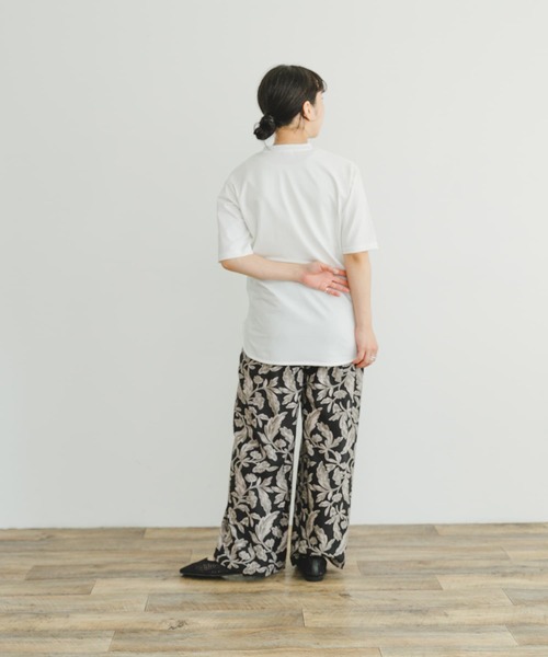 ITEMS URBANRESEARCH(アイテムズ アーバンリサーチ)の「『接触冷感/UVカット』クールコットンハンソデTシャツ(Tシャツ/カットソー・レディース・ダークブラウン/ライトブルー/ホワイト・FREE)」の10枚目の写真