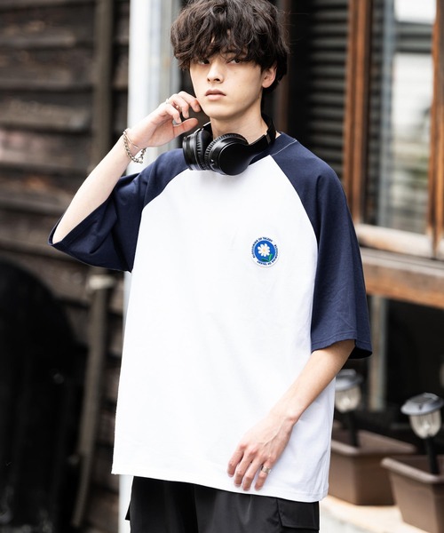 Rocky Monroe（ロッキーモンロー）の「オーバーサイズハート/フラワーワンポイント刺繍半袖Tシャツ（Tシャツ/カットソー・メンズ・ネイビー系/ブラック/ホワイト系/チャコール/ネイビー/グリーン/ホワイト/グリーン系/ネイビー系1/ホワイト系1・M/L/XL）」の4枚目の写真